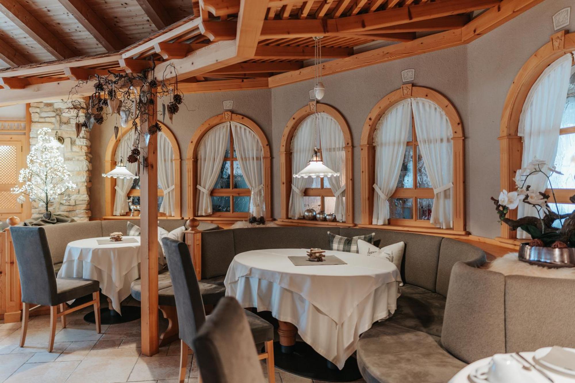 B&B Hotel Mirabel Ortisei Extérieur photo