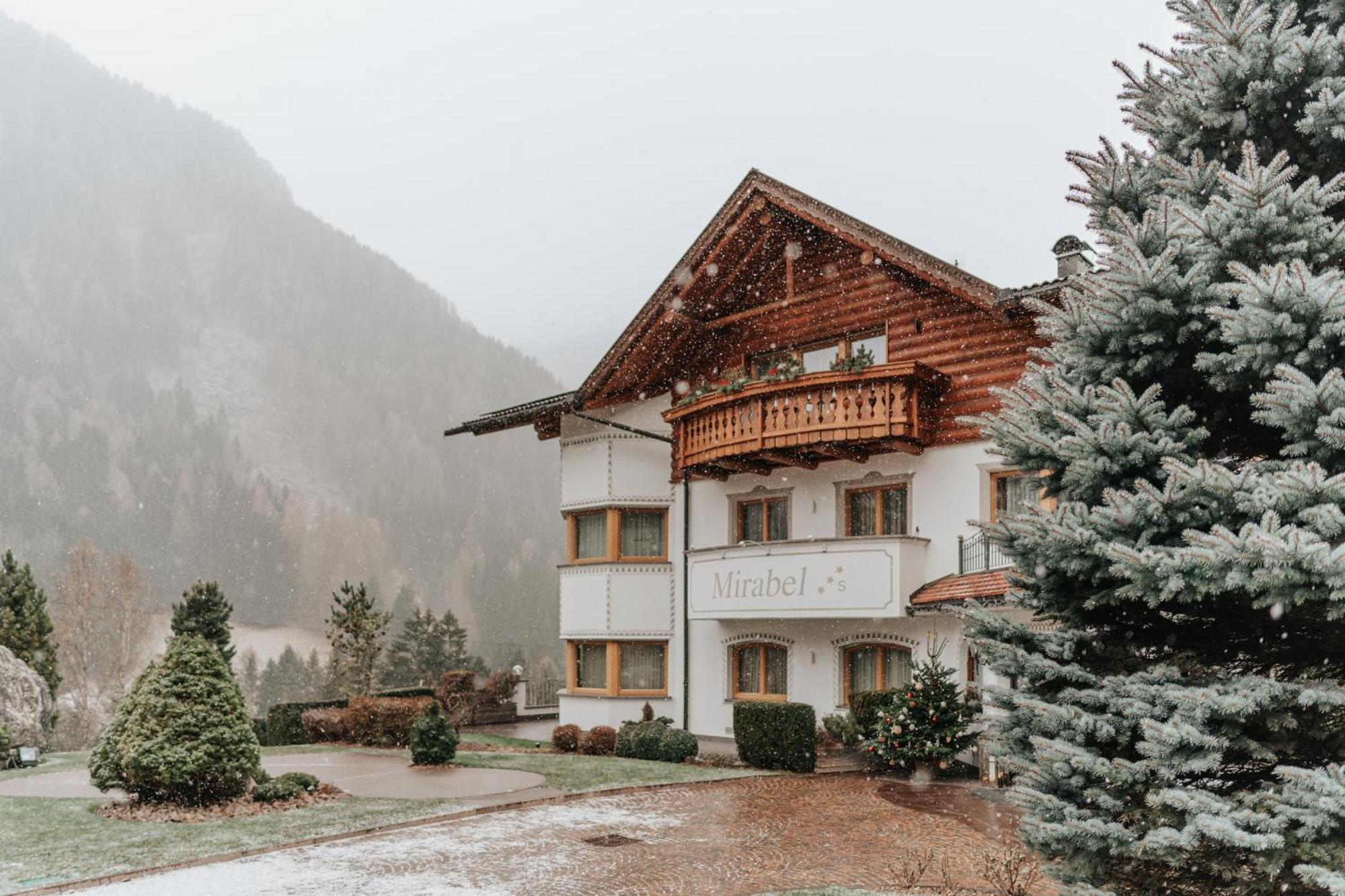 B&B Hotel Mirabel Ortisei Extérieur photo